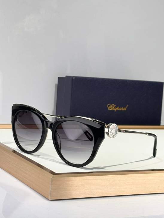 Picture of Chopard Sunglasses _SKUfw70119988fw